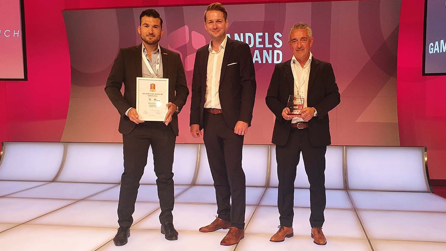 In picture from left to right: Alexander Humer, MSc, Area Manager Barcotec GmbH, Ing. Mag. Rainer Will, Managing Director Handelsverband Österreich, Alexander Thaller Managing Director SanLucar Austria In picture from left to right: Alexander Humer, MSc, Area Manager Barcotec GmbH, Ing. Mag. Rainer Will, Managing Director Handelsverband Österreich, Alexander Thaller Managing Director SanLucar Austria