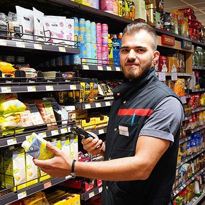 Profigeräte vs. Smartphones im Retail: Was sagen die Hersteller?