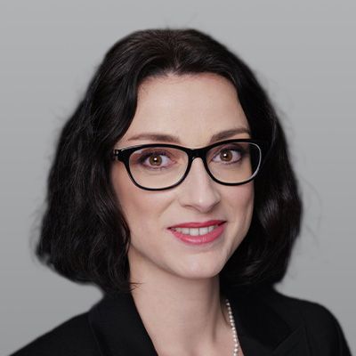 Mag. (FH) Viktoria Charvat