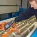 Test-Fuchs Mitarbeiter mit mobilem Computer