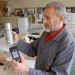 Zgonc Mitarbeiter mit mobilem Computer